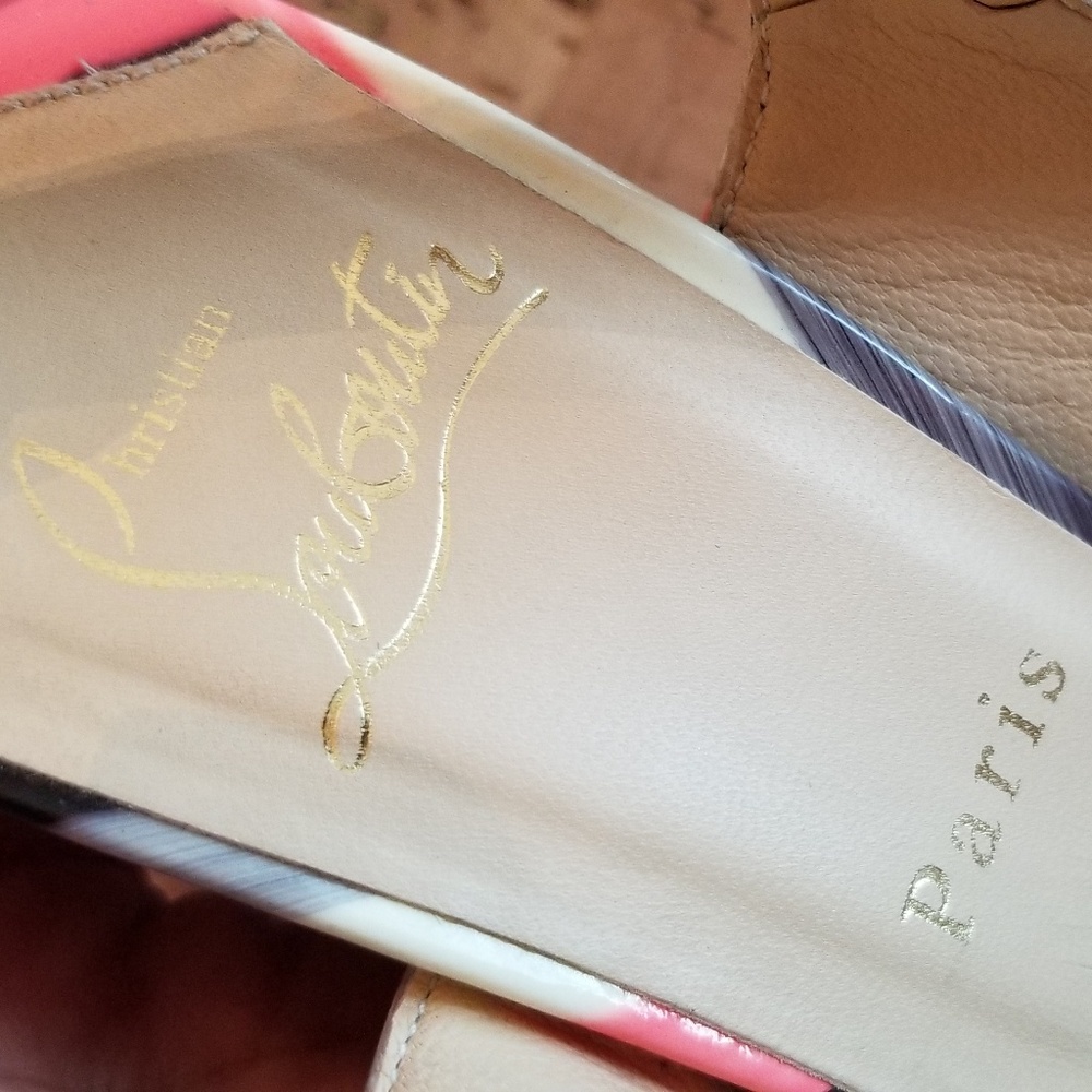 Louboutin Peep-toe patent leather wedges - Picture 5 of 8
